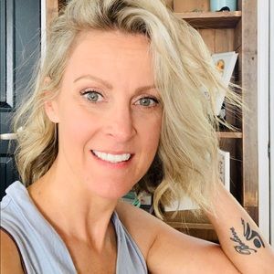 Meet your Posher, Annie